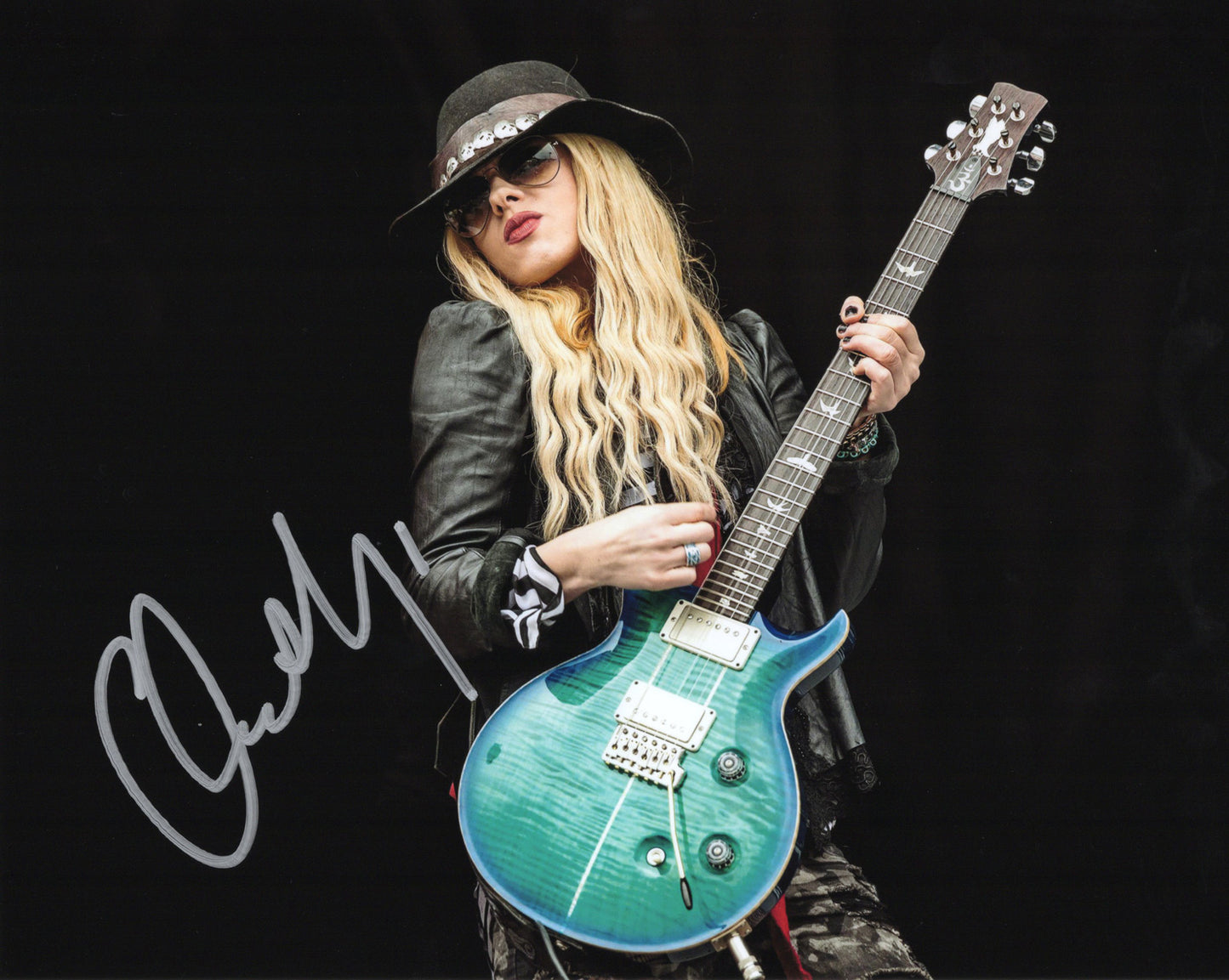Orianthi オリアンティ・パナガリス 直筆サイン入り写真認証COA付